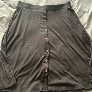 Torrid stretch waist black button down midi skirt size 2